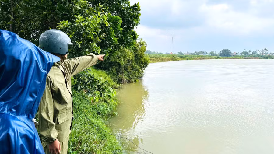 Sống bên sông Bồ, người dân thấp thỏm lo... sạt lở
