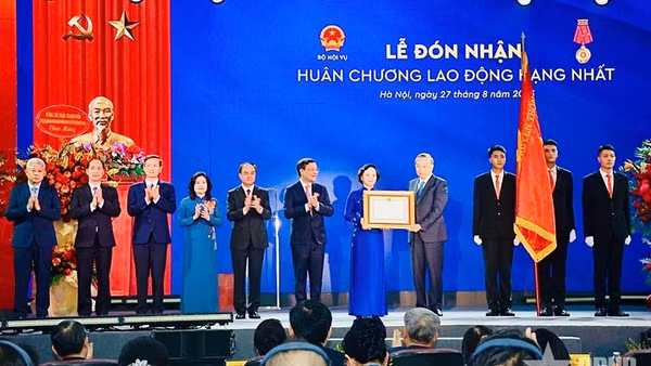 Tổng Bí thư Tô Lâm dự Lễ kỷ niệm 80 năm thành lập Bộ Nội vụ 