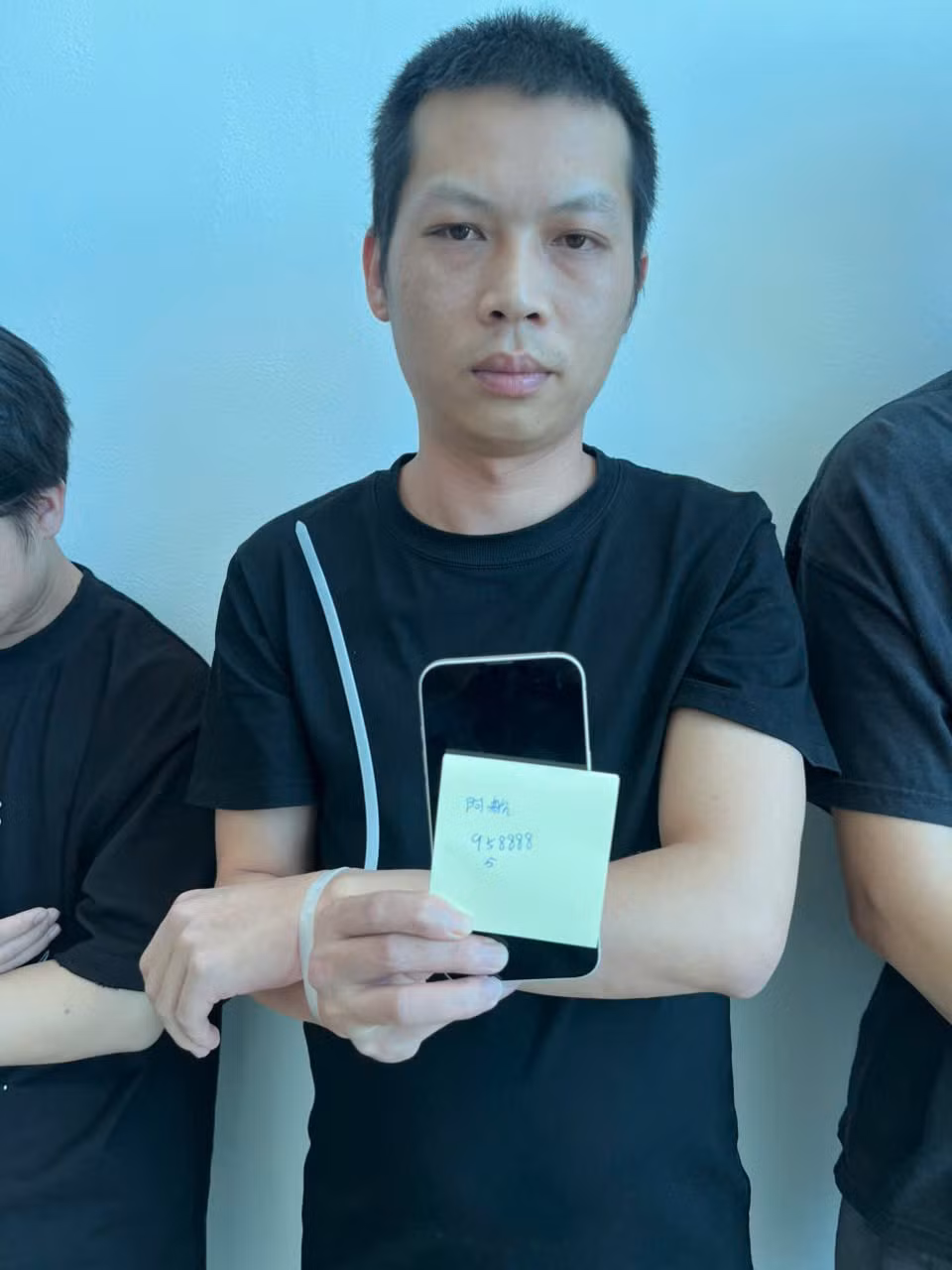 1792831647564-8905108438458935683-8905108438458935683-6eb129199f150e935d2d86f43f796a1f.jpg