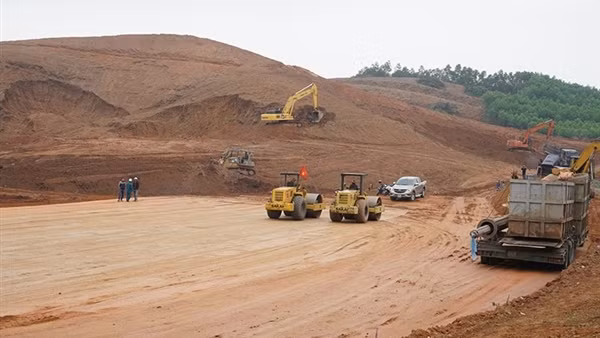 Dự án cao tốc Bắc-Nam tại Quảng Bình khó bàn giao mặt bằng đúng kế hoạch