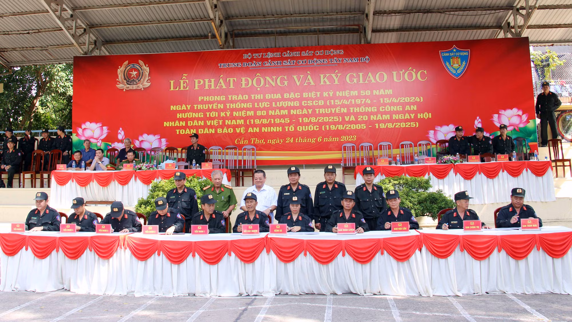 Trung đoàn CSCĐ Tây Nam Bộ phát động phong trào thi đua đặc biệt -0