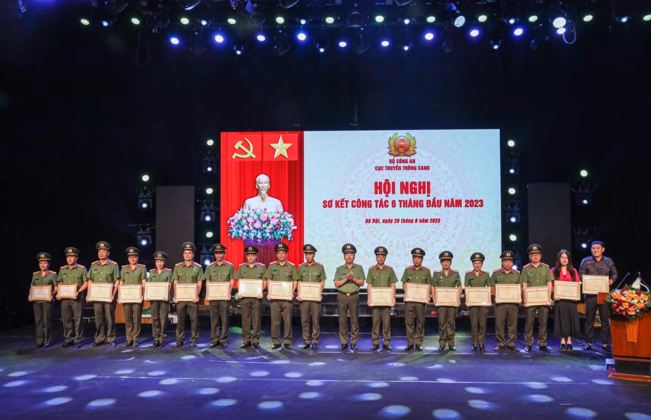 Tích cực đổi mới, linh hoạt, sáng tạo trong công tác báo chí, truyền thông -1