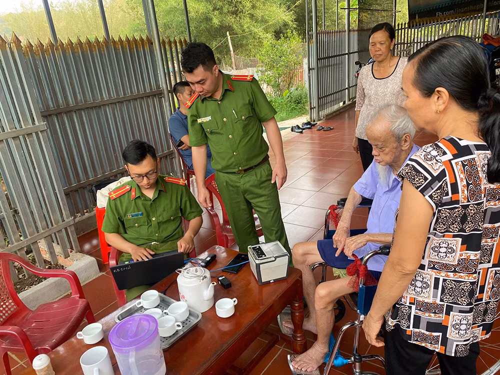DB10-Vượt hàng nghìn cây số cấp căn cước công dân cho người xa quê -0