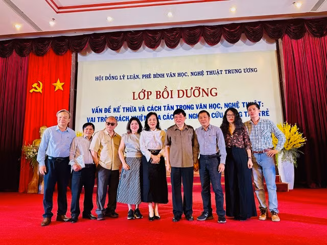 Đội ngũ sáng tác trẻ với việc kế thừa và cách tân trong văn học nghệ thuật -0