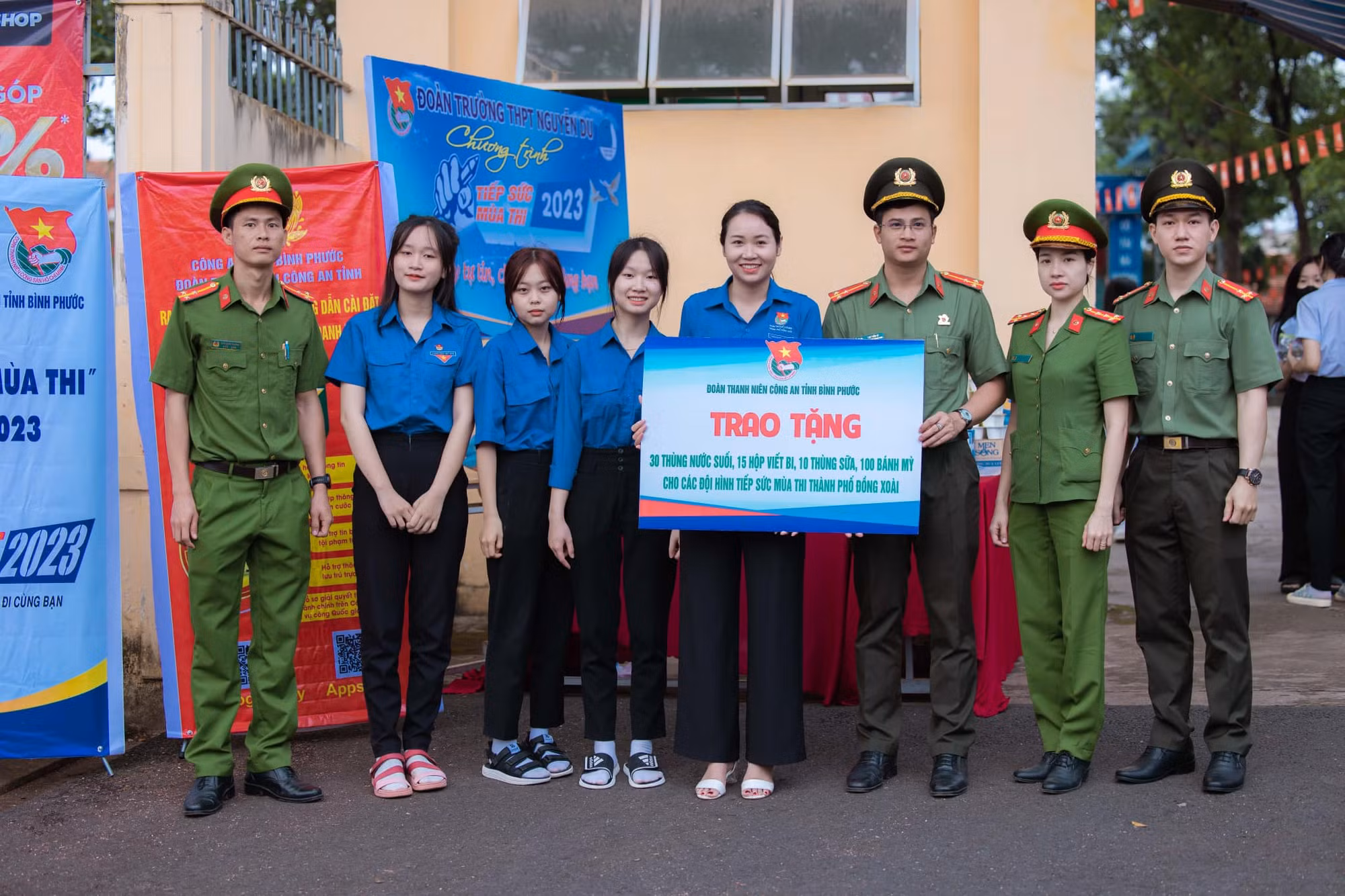Tích cực hỗ trợ thí sinh trong kỳ thi tốt nghiệp THPT 2023 -0