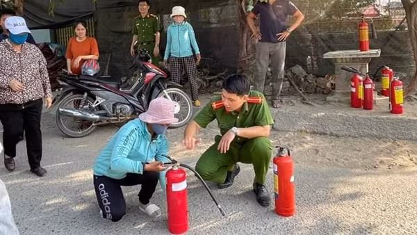 Ninh Thuận tập trung nhân rộng mô hình “Tổ liên gia an toàn PCCC”
