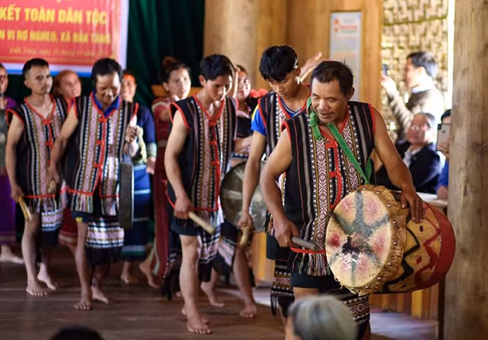 Bồng bềnh Vi Rơ Ngheo -1