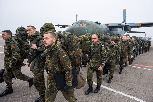 Đức chuẩn bị điều một lữ đoàn đồn trú vĩnh viễn ở sườn Đông NATO -0