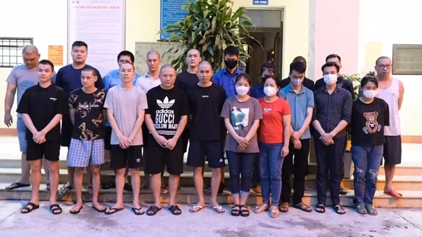 Hành trình triệt phá đường dây làm giấy tờ giả liên tỉnh quy mô lớn