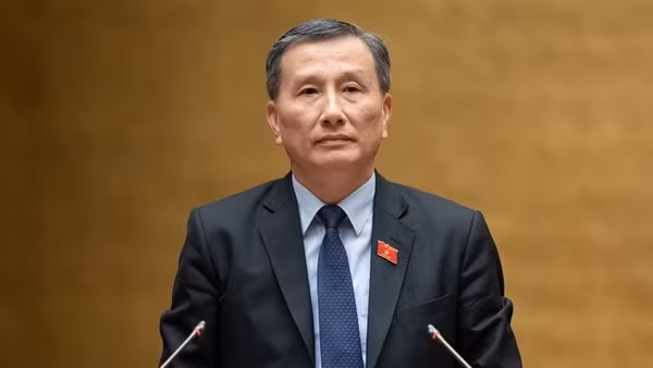 Ngân hàng, bảo hiểm phải giải thích rõ ràng, đầy đủ về quyền lợi, điều khoản cho bên ký hợp đồng