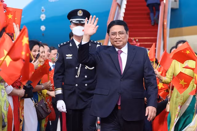 Thủ tướng Phạm Minh Chính tới Bắc Kinh, bắt đầu thăm chính thức Trung Quốc và dự Diễn đàn Kinh tế thế giới -0