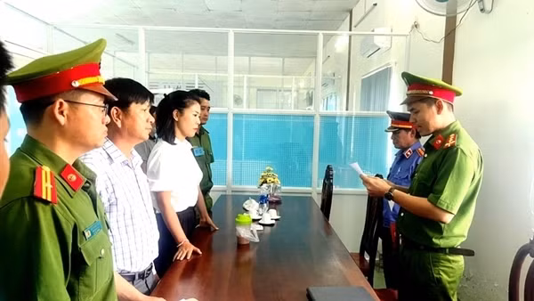 Bắt tạm giam đối tượng chủ mưu nhận hối lộ ở Trung tâm đăng kiểm 78-02D