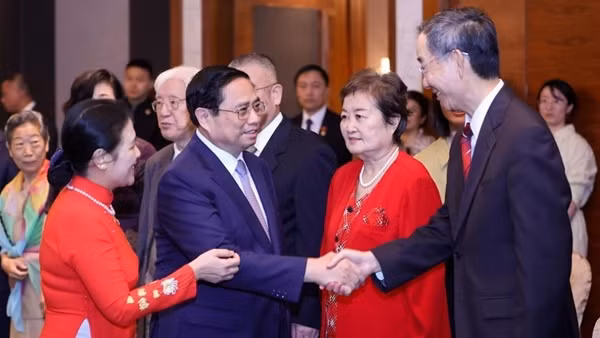 Thủ tướng Phạm Minh Chính tiếp các nhân sĩ hữu nghị Trung Quốc