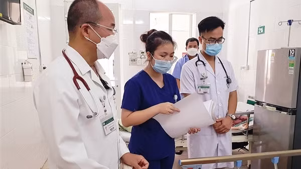 Nhiều người sốt xuất huyết nhưng lại nhầm tưởng mắc COVID - 19, cúm