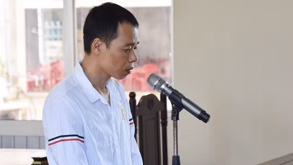 Đâm người đàn ông đang ngủ, hung thủ lãnh án 12 năm tù