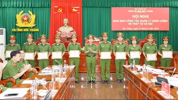 Hoàn thành cấp CCCD cho 100% công dân đủ điều kiện tại Sóc Trăng