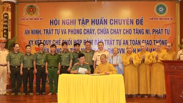 Tập huấn cho các tăng ni, phật tử cách xử lý tình huống ANTT tại cơ sở thờ tự