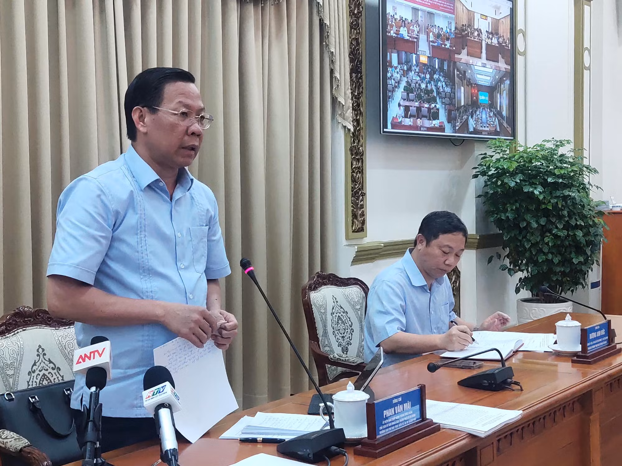 Lấy người dân làm chủ thể để phục vụ tốt hơn nữa -0