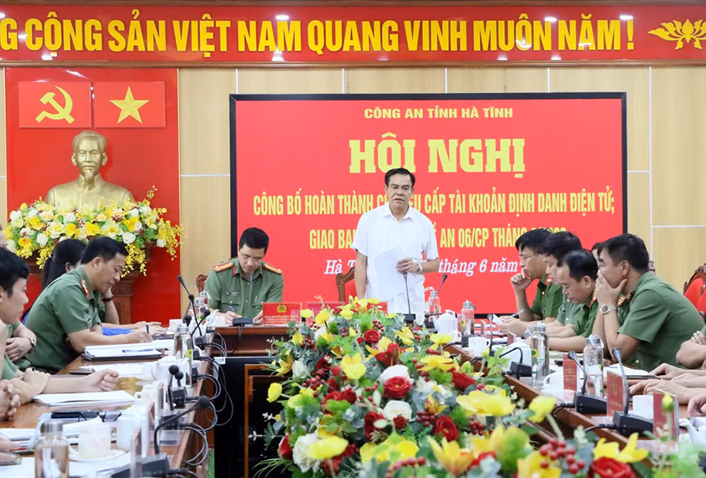 Hà Tĩnh hoàn thành chỉ tiêu thu nhận và kích hoạt tài khoản định danh điện tử -0