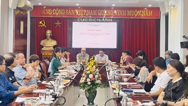 Phát động viết kịch bản phim hướng tới kỷ niệm 100 năm Ngày thành lập Đảng