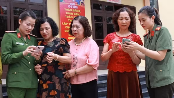 Hội phụ nữ Công an tỉnh Bắc Ninh: Ứng dụng công nghệ nâng cao hiệu quả phục vụ nhân dân