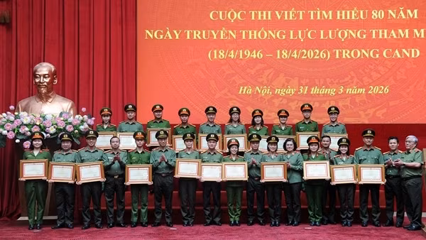 Trao giải Cuộc thi tìm hiểu 80 năm Ngày Truyền thống lực lượng Tham mưu Công an nhân dân