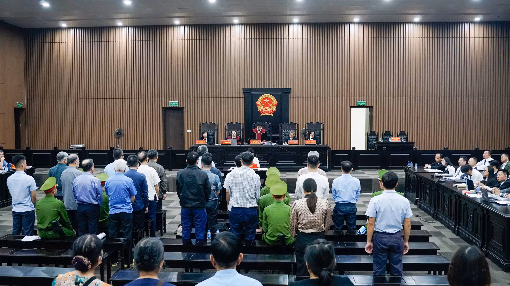 Xét xử cựu Thứ trưởng Bộ Nông nghiệp và Phát triển nông thôn Hoàng Văn Thắng -0
