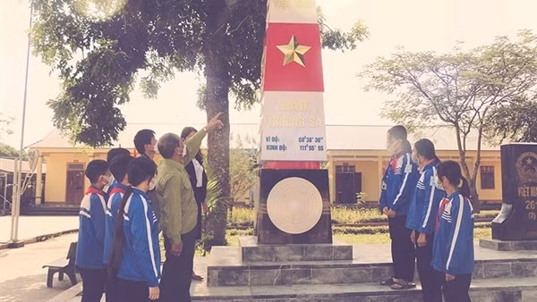 Lan tỏa tình yêu biên giới, biển đảo quê hương đến thế hệ trẻ