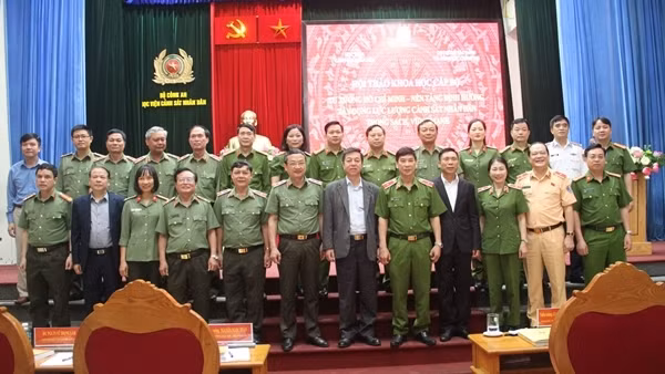 Tư tưởng Hồ Chí Minh – kim chỉ nam cho các mặt công tác Công an ảnh 2