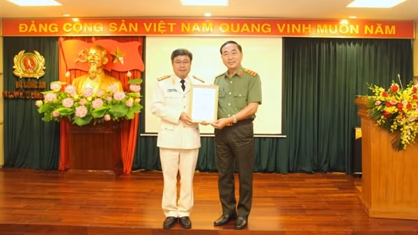 Tiếp tục xây dựng, củng cố, kiện toàn tổ chức cơ sở Đảng tại Công an Thủ đô ảnh 5