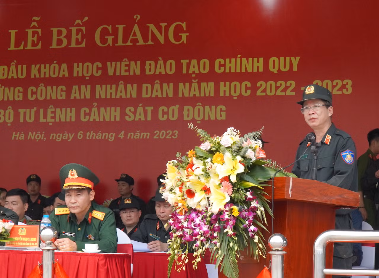 Bế giảng huấn luyện đầu khóa học viên đào tạo các học viện, trường CAND năm 2022-2023 -0