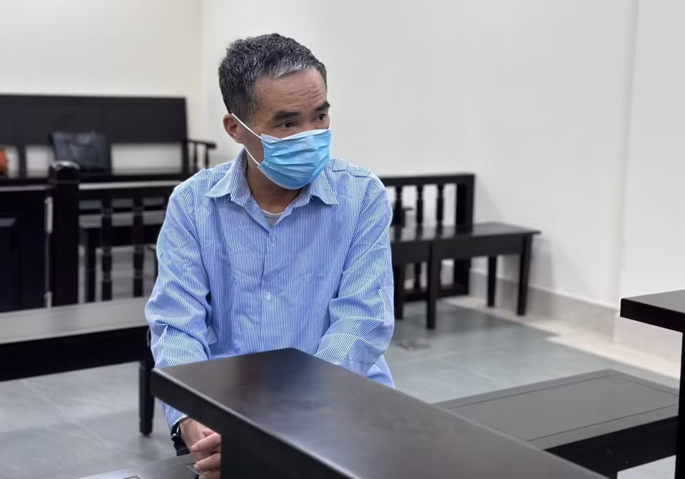 Ra tay tàn độc với vợ rồi bỏ đi uống bia, U60 lĩnh 20 năm tù -0