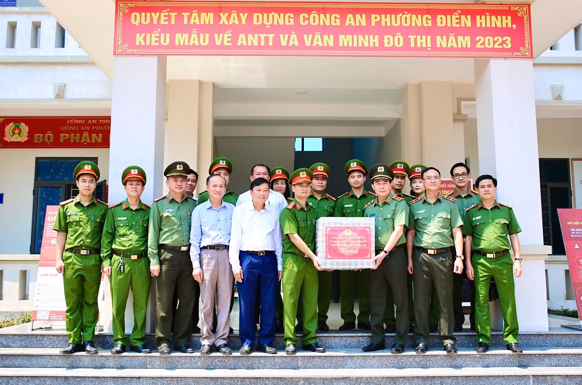 Nghệ An phấn đấu hoàn thành mục tiêu trước 2 năm về “Xây dựng các đơn vị điển hình, kiểu mẫu về an ninh, trật tự”. -0