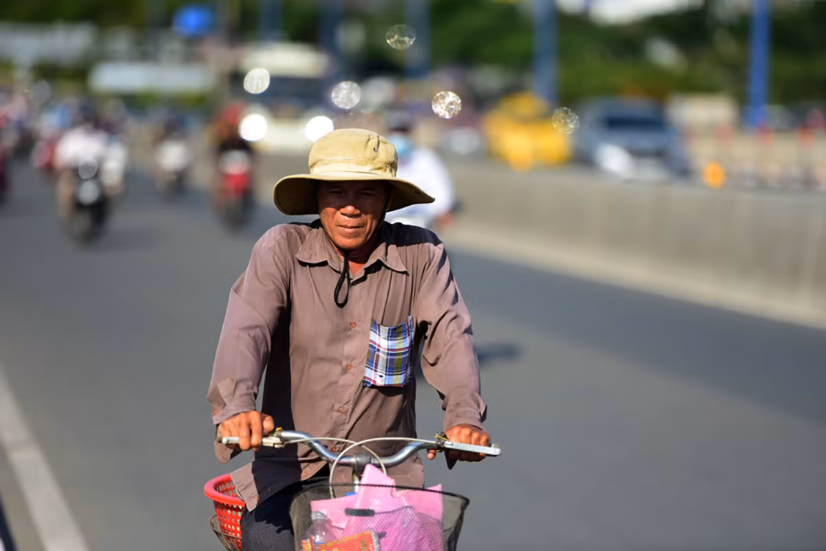 Miền Nam oi nóng cả ngày, miền Bắc trời mưa lạnh -0