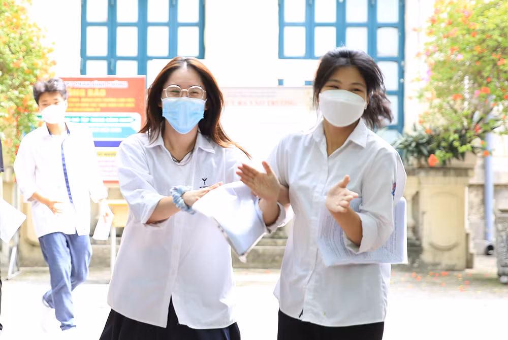 ĐHQG Hà Nội công bố điểm sàn nhận hồ sơ xét tuyển phương thức sử dụng kết quả thi tốt nghiệp THPT -0