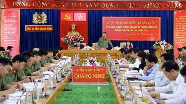 Quan tâm xây dựng Công an cơ sở điển hình kiểu mẫu về an ninh, trật tự