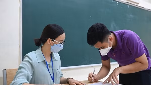 Rút ngắn thời gian xét tuyển đại học xuống còn 20 ngày