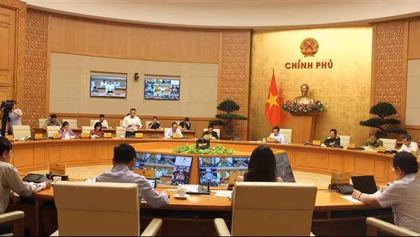 Hình ảnh lực lượng CSGT đẹp hơn trong ánh mắt người dân