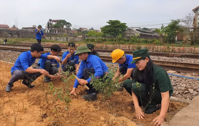 Quảng Bình sẽ có đường hoa dài nhất Việt Nam -0