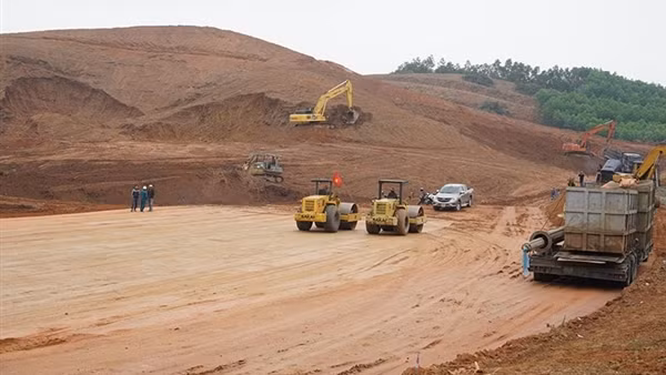 Đẩy nhanh tiến độ bàn giao 100% mặt bằng&nbsp; đường bộ cao tốc Bắc – Nam