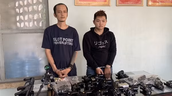 Triệt tận gốc các ổ nhóm buôn bán vũ khí "nóng"