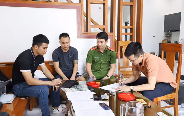 Khởi tố bắt giam các đối tượng hình sự cộm cán trong đường dây cho vay lãi nặng -0