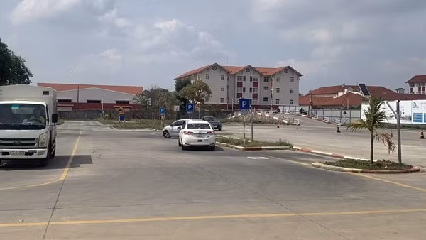 Học viên bức xúc vì không được thi sát hạch lái xe