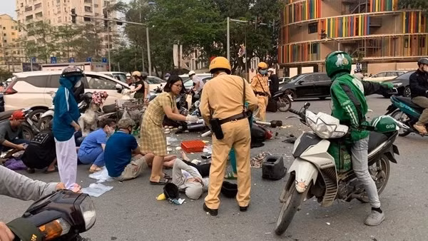 Sức khoẻ 14 người trong vụ TNGT liên hoàn cấp cứu tại Bệnh viện E hiện ra sao?