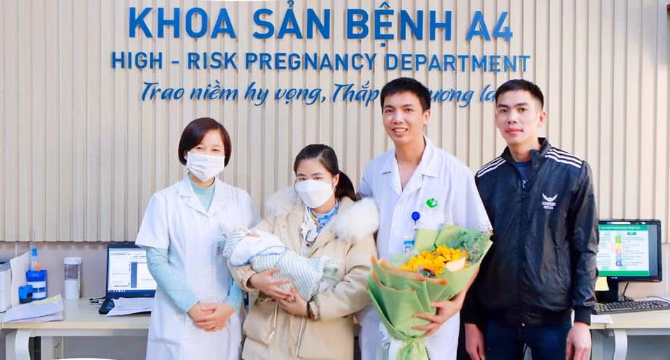 Kỳ diệu: Giữ thai thành công cho sản phụ bị vỡ ối tuần 19 -0