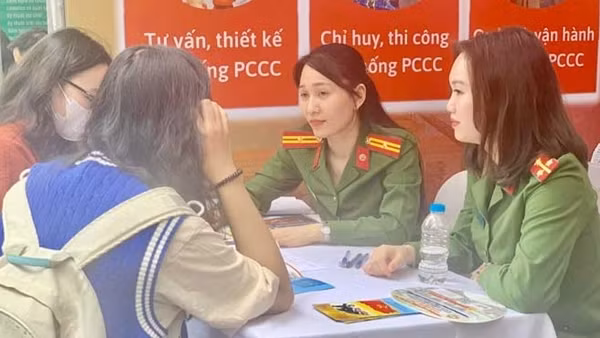 Đưa trường CAND đến gần hơn với thí sinh