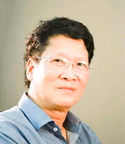 Nhà thơ Nguyễn Thành Phong.