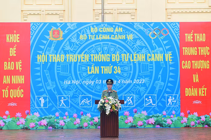 “Khỏe để bảo vệ an ninh Tổ quốc” -0