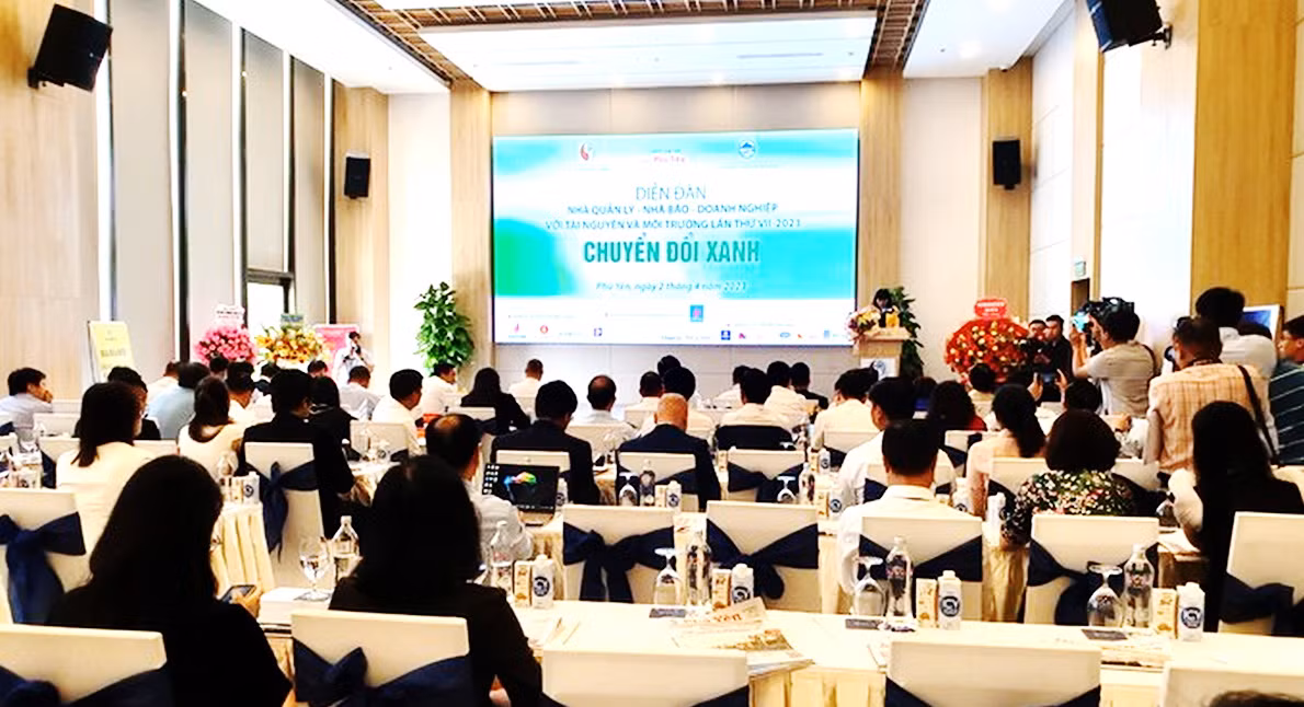Chuyển đổi xanh – chủ đề của diễn đàn “Nhà Quản lý - Nhà báo - Doanh nghiệp với TN&MT” lần thứ VII -0