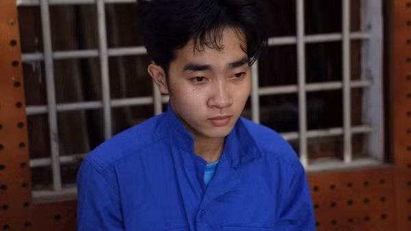 Đánh người, cướp của vì... lấy đũa không hỏi